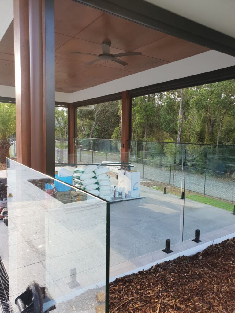 Glass pool fencing